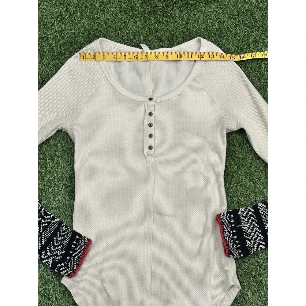 Free People Newbie Thermal Alpine Henley Top Women Medium Cuffs‎ Cream Cozy
